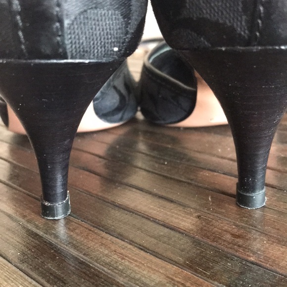 🚨B2G1 COACH Black & Chrome Coach Signature Monogram Heels(Vintage) - Picture 5 of 12